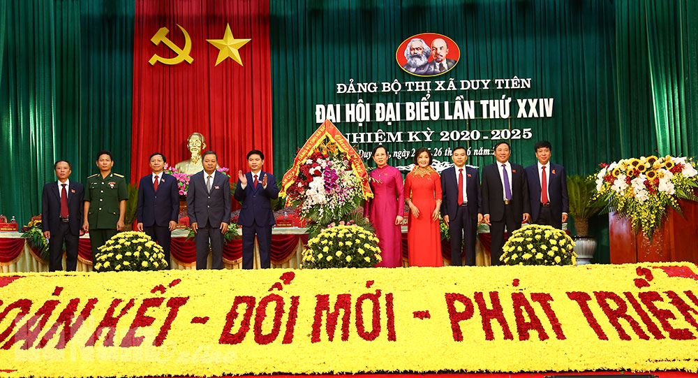 Đảng bộ thị xã Duy Tiên long trọng tổ chức đại hội nhiệm kỳ 2020 - 2025 