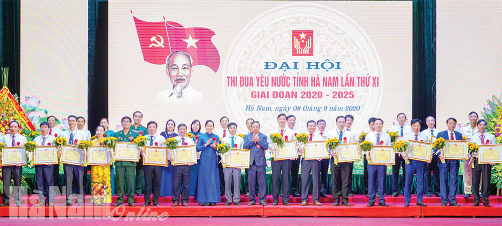 Phát huy sức mạnh của cả hệ thống chính trị tập trung thực hiện tốt ba khâu đột phá xây dựng tỉnh Hà Nam giàu đẹp văn minh