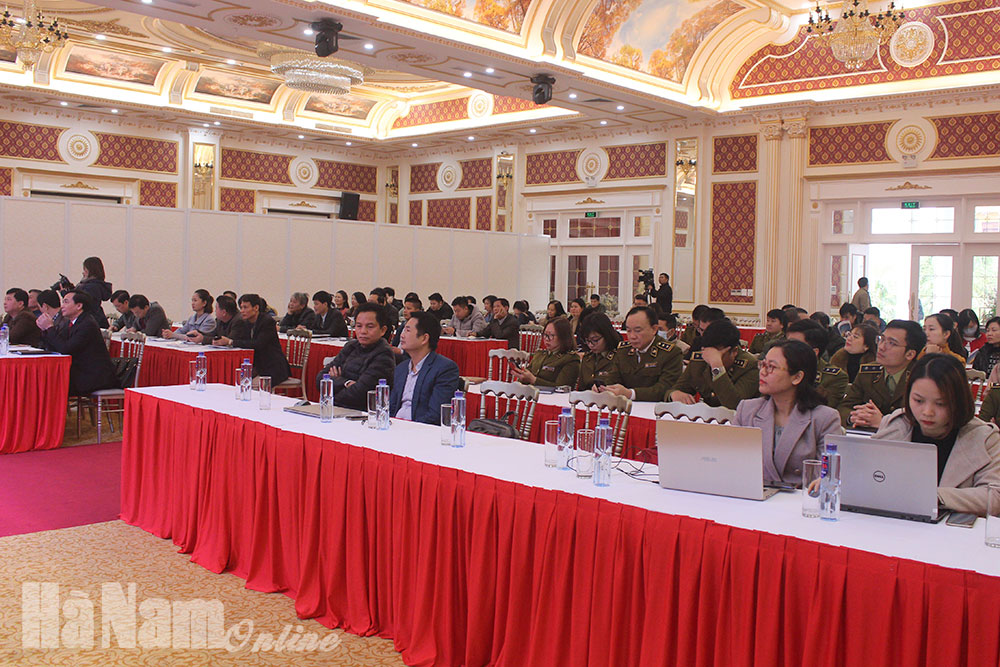 Hội nghị “Giải pháp tăng trưởng doanh thu cho doanh nghiệp Hà Nam trên sàn thương mại điện tử”