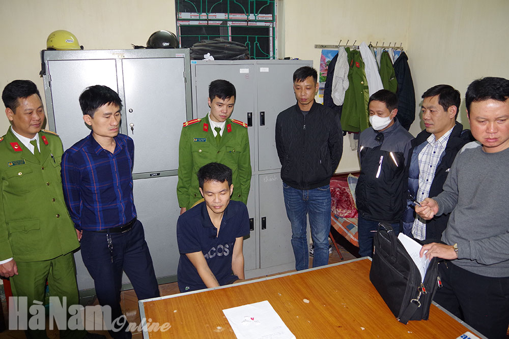 Công an phường Lam Hạ bắt quả tang đối tượng tàng trữ ma túy trái phép
