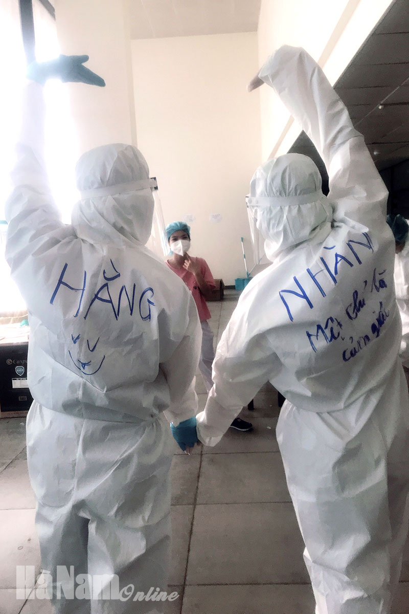Đoàn cán bộ y tế Hà Nam hỗ trợ phòng chống dịch tại TP Hồ Chí Minh Căng mình cùng TP Hồ Chí Minh chống dịch Covid19