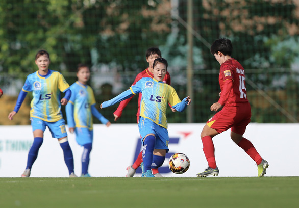 CLB Phong Phú Hà Nam đá trận khai mạc Giải bóng đá nữ vô địch quốc gia ngày 1311