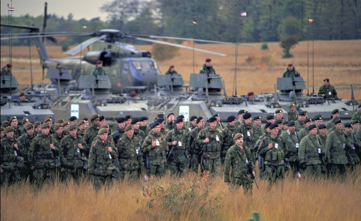 NATO sẽ không rút quân khỏi các nước đồng minh gia nhập khối từ năm 1997