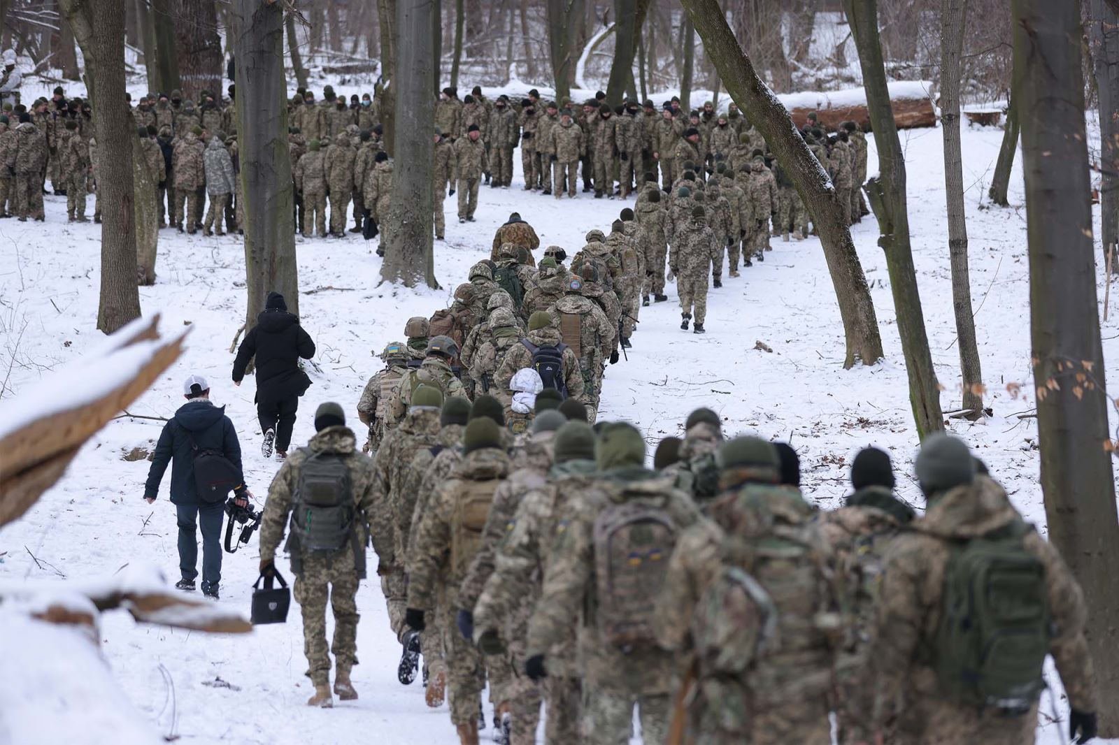Nga nói Ukraine đang dồn quân khổng lồ chuẩn bị tấn công Donbass
