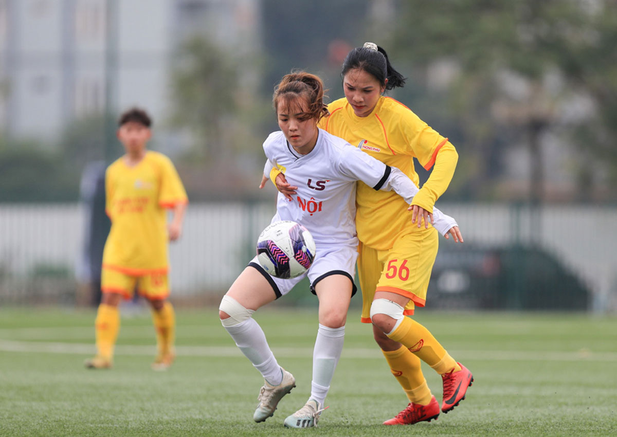 Giải bóng đá nữ vô địch U19 quốc gia 2022 Phong Phú Hà Nam đứng nhất bảng lượt đi 
