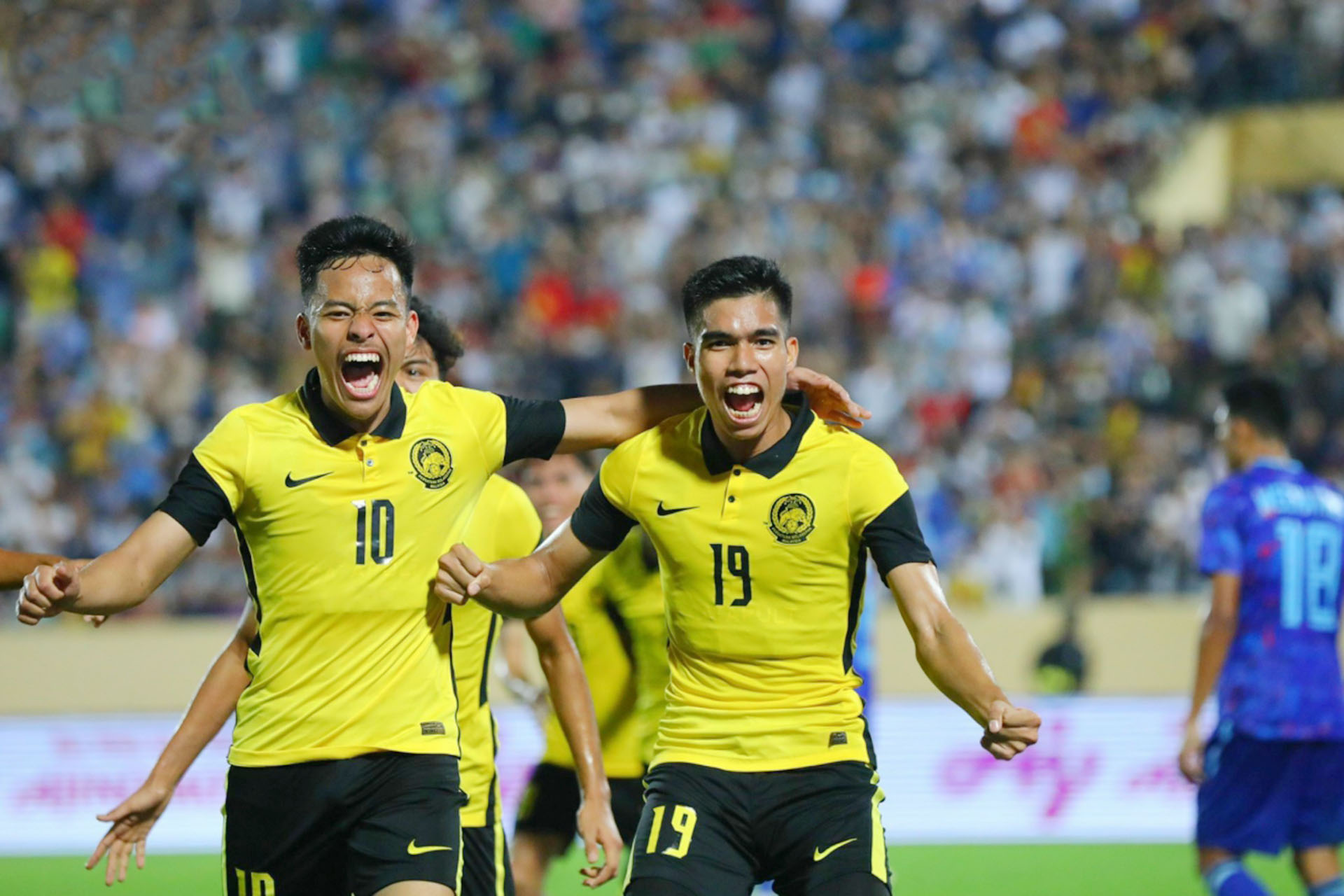 Thắng U23 Thái Lan U23 Malaysia tạm dẫn đầu bảng B
