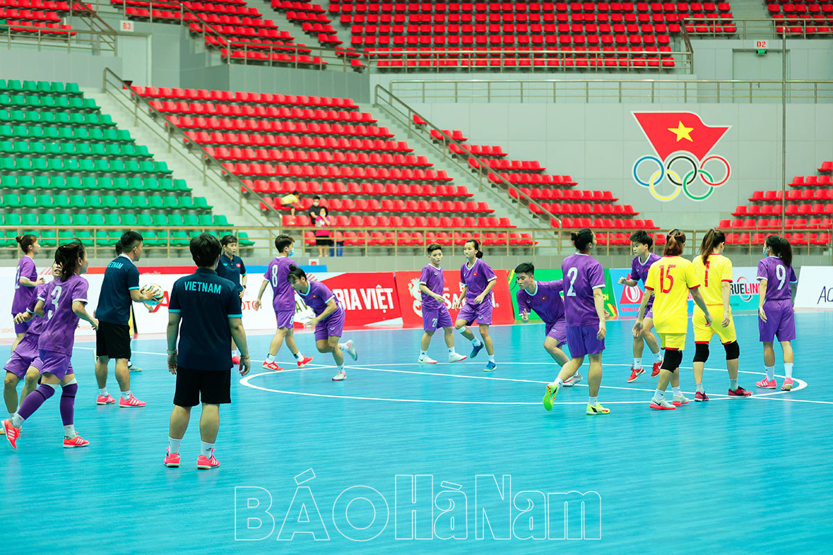 Họp báo các đội Futsal nữ SEA Games 31