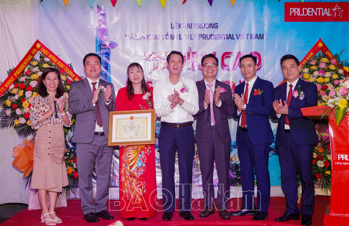 Prudential khai trương Văn phòng Tổng đại lý tại huyện Thanh Liêm