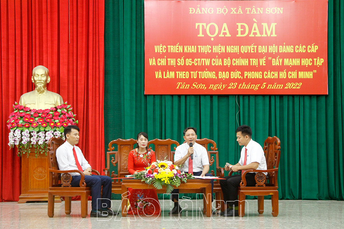 Xã Tân Sơn tổ chức tọa đàm về thực hiện Chỉ thị 05CTTW và Nghị quyết đại hội đảng các cấp