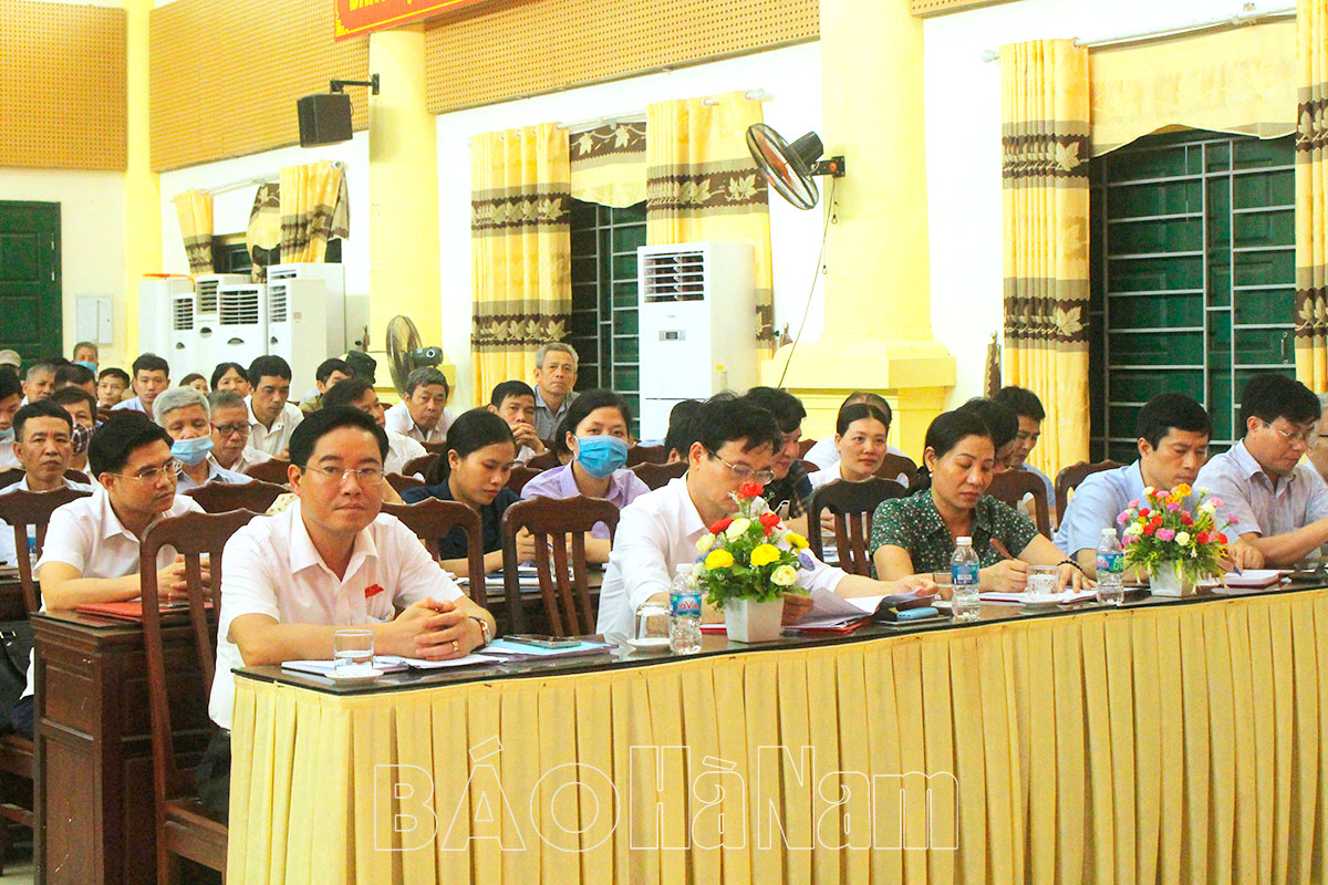 Chiều 26 đại biểu HĐND tỉnh tiếp tục chương trình tiếp xúc cử tri