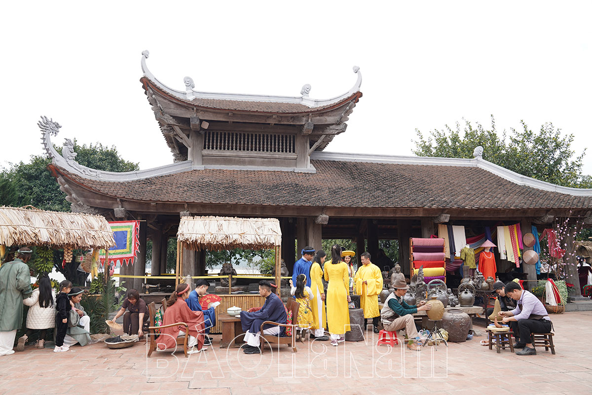 Xây dựng môi trường văn hóa trong lễ hội truyền thống