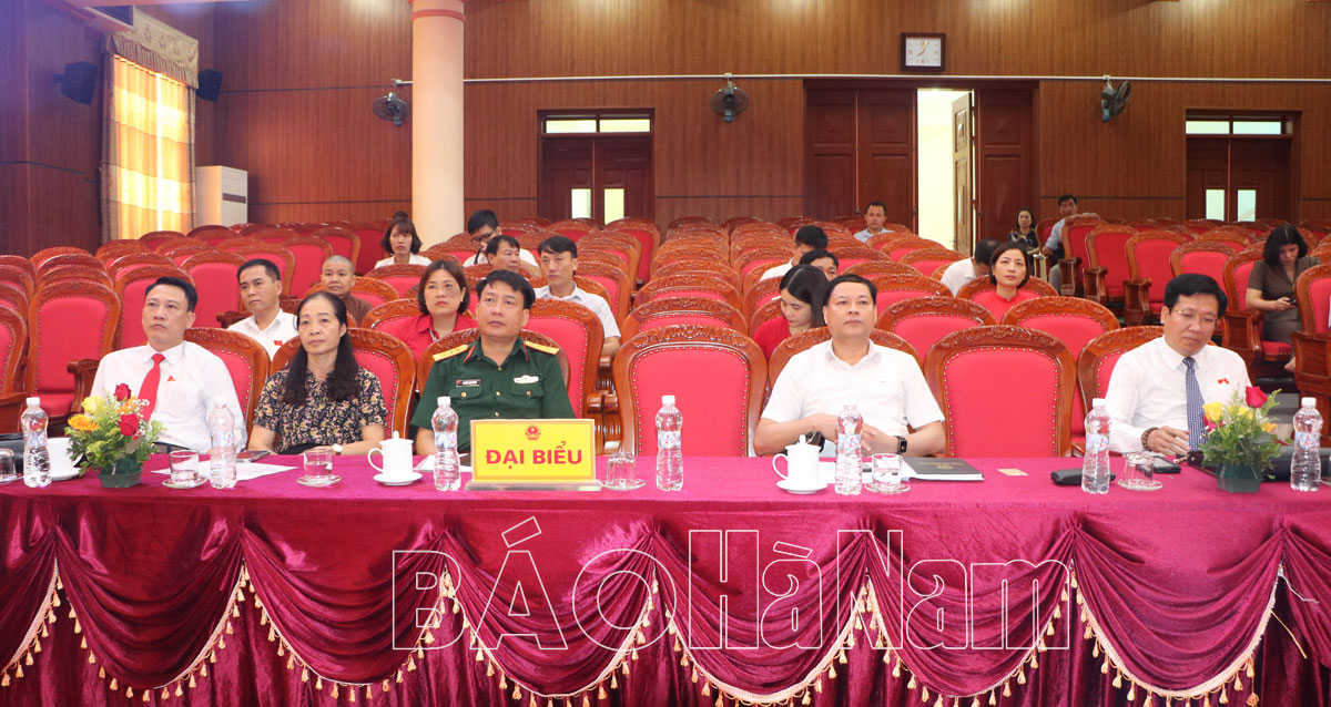 Kỳ họp thứ 5chuyên đềHĐND huyện Bình Lục thông qua 04 nghị quyết về kinh tế  xã hội 