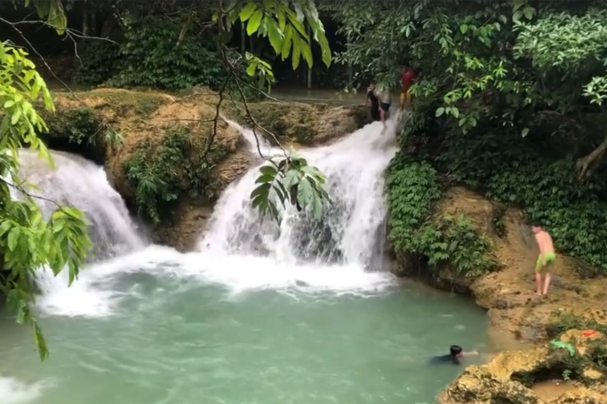 Bốn suối thác hoang sơ gần Hà Nội