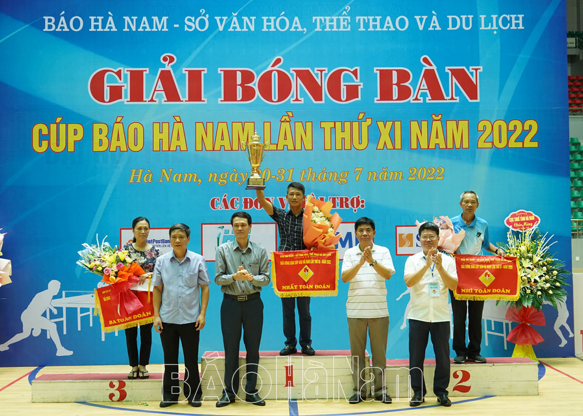 Thành phố Phủ Lý giành Cúp vô địch Giải Bóng bàn Báo Hà Nam lần thứ XI năm 2022