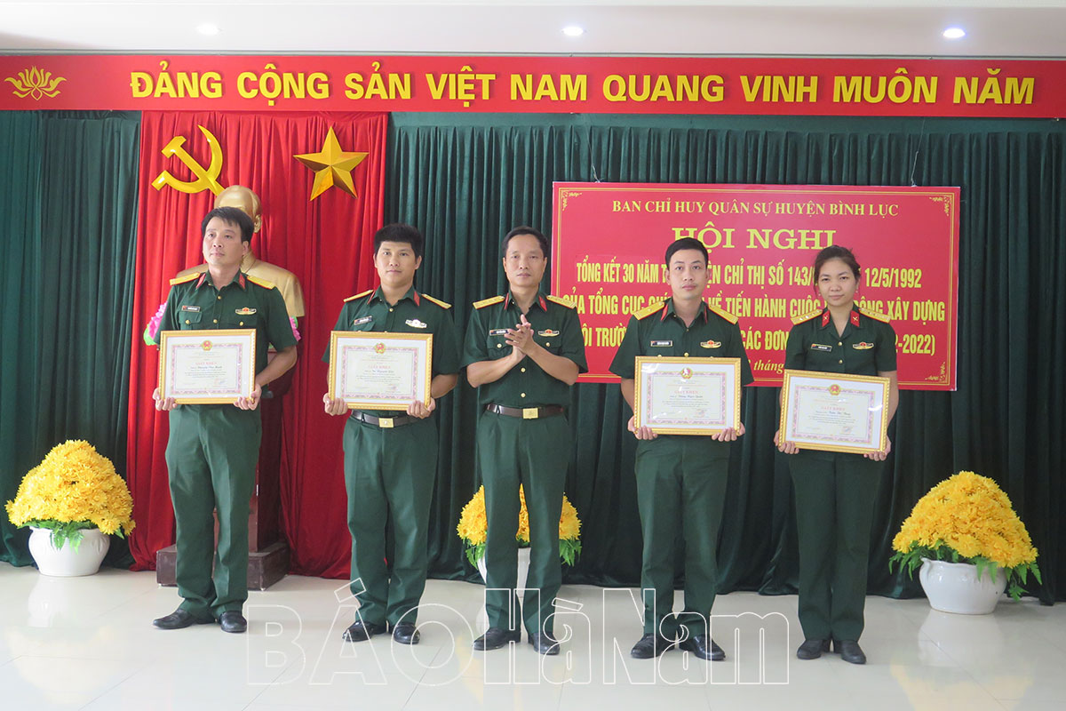 Ban CHQS huyện Bình Lục tổng kết 30 năm thực hiện Chỉ thị 143 về  xây dựng môi trường văn hóa trong Quân đội