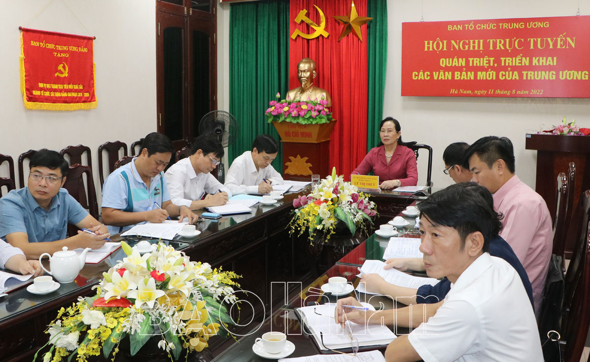 Ban tổ chức Tỉnh ủy Hà Nam dự hội nghị triển khai các văn bản mới của Trung ương về công tác tổ chức xây dựng Đảng