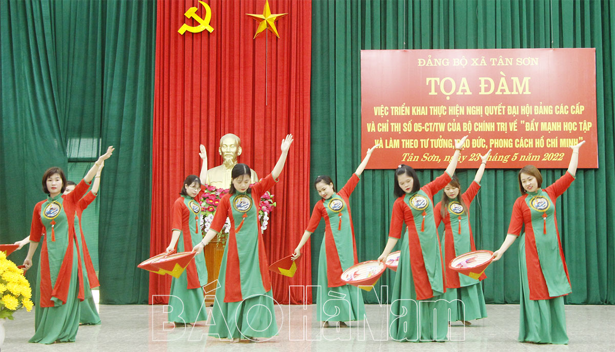 Ghi nhận phong trào văn hóa văn nghệ quần chúng ở xã Tân Sơn
