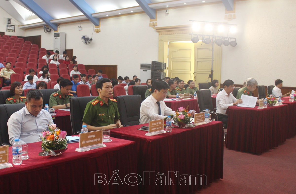 Ngày hội toàn dân bảo vệ an ninh Tổ quốc tại Công ty Cổ phần Xi măng Vicem Bút Sơn