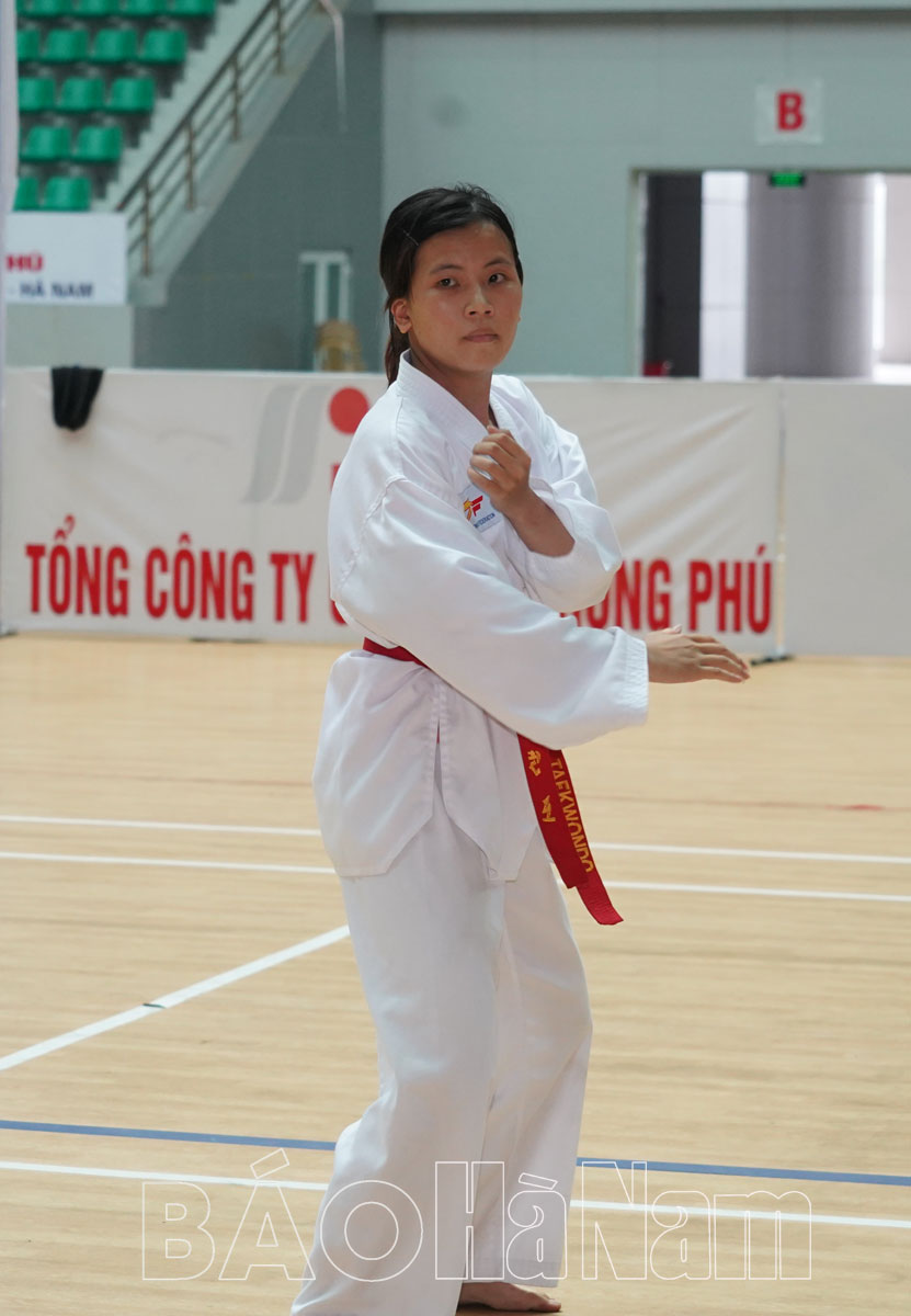 Thi đấu giải Việt dã và Teakwondo Đại hội TDTT tỉnh Hà Nam lần thứ VI
