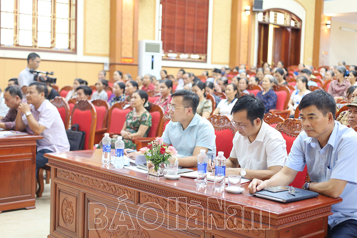 Đối thoại giữa người đứng đầu cấp ủy chính quyền xã Thi Sơn với đoàn viên hội viên và nhân dân