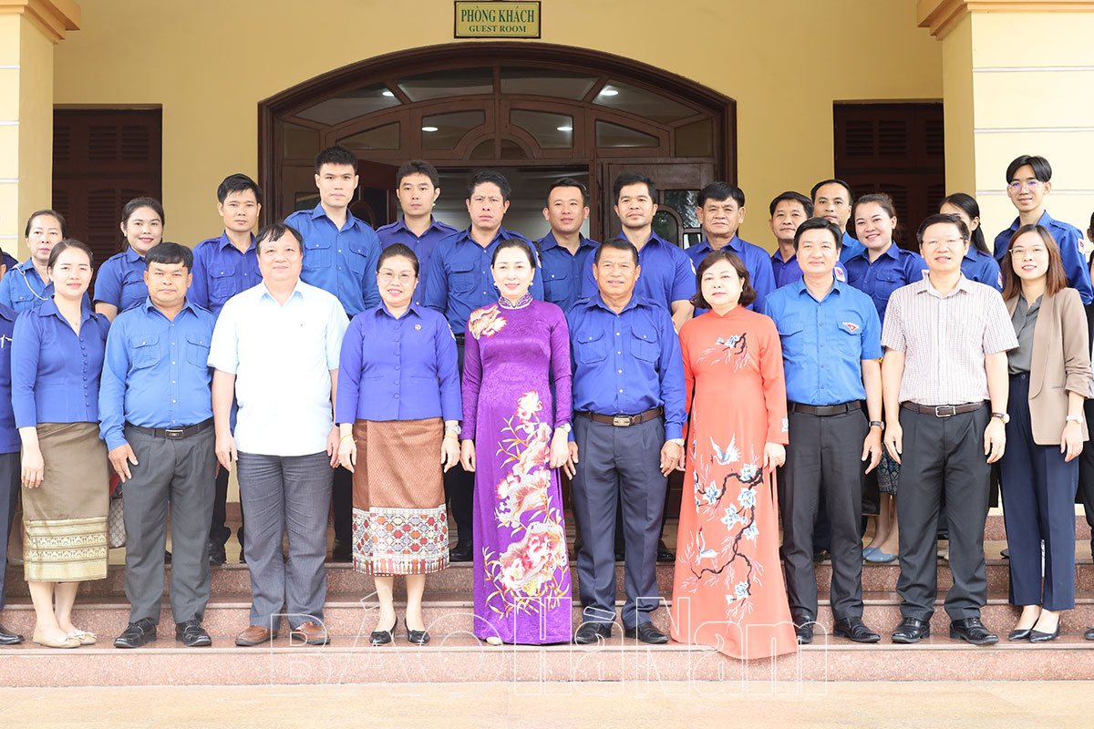 Đoàn đại biểu Đoàn Thanh niên nhân dân cách mạng Lào thăm và làm việc tại Hà Nam
