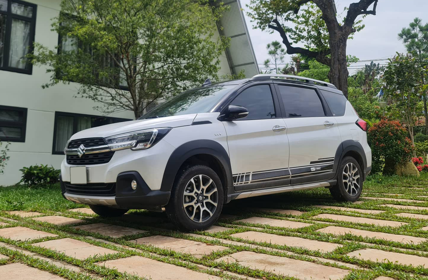 Suzuki XL7 đã đủ tiêu chuẩn bán ra tại Việt Nam và tăng giá  Báo điện tử  VnMedia  Tin nóng Việt Nam và thế giới