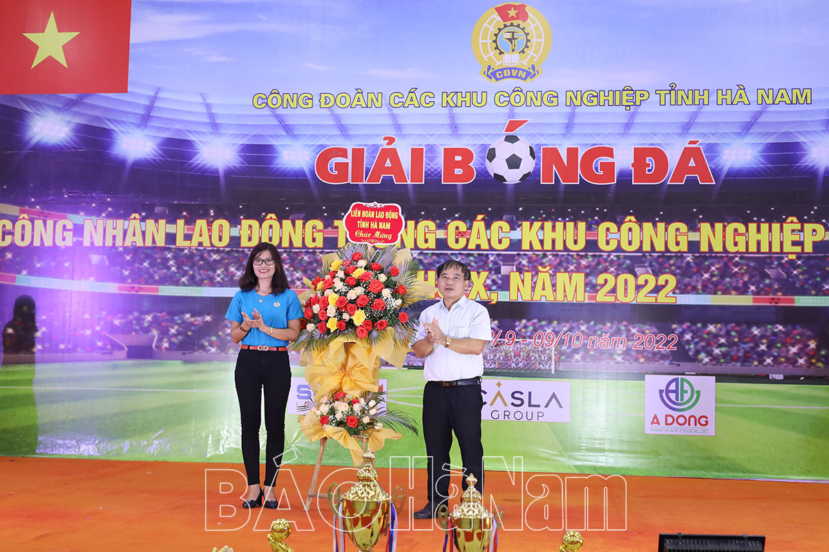 Khai mạc Giải bóng đá công nhân lao động trong các khu công nghiệp tỉnh Hà Nam lần thứ X năm 2022