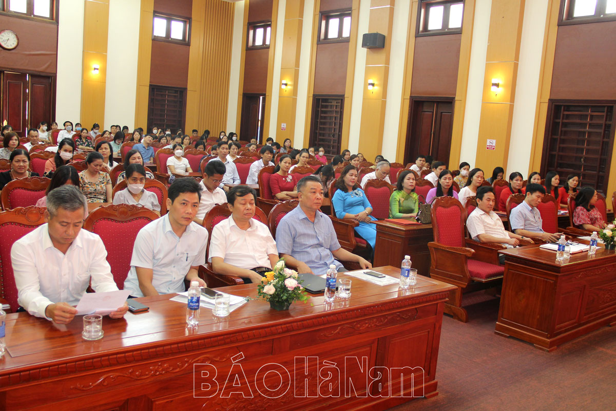 Ngành Giáo dục  Đào tạo huyện Kim Bảng tọa đàm việc triển khai thực hiện nghị quyết đại hội Đảng các cấp và Chỉ thị 05 của Bộ Chính trị