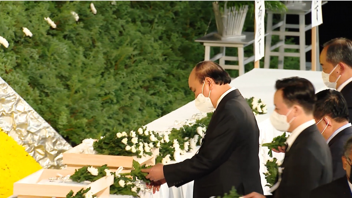 Chủ tịch nước Nguyễn Xuân Phúc dự lễ quốc tang cố Thủ tướng Nhật Bản Abe Shinzo