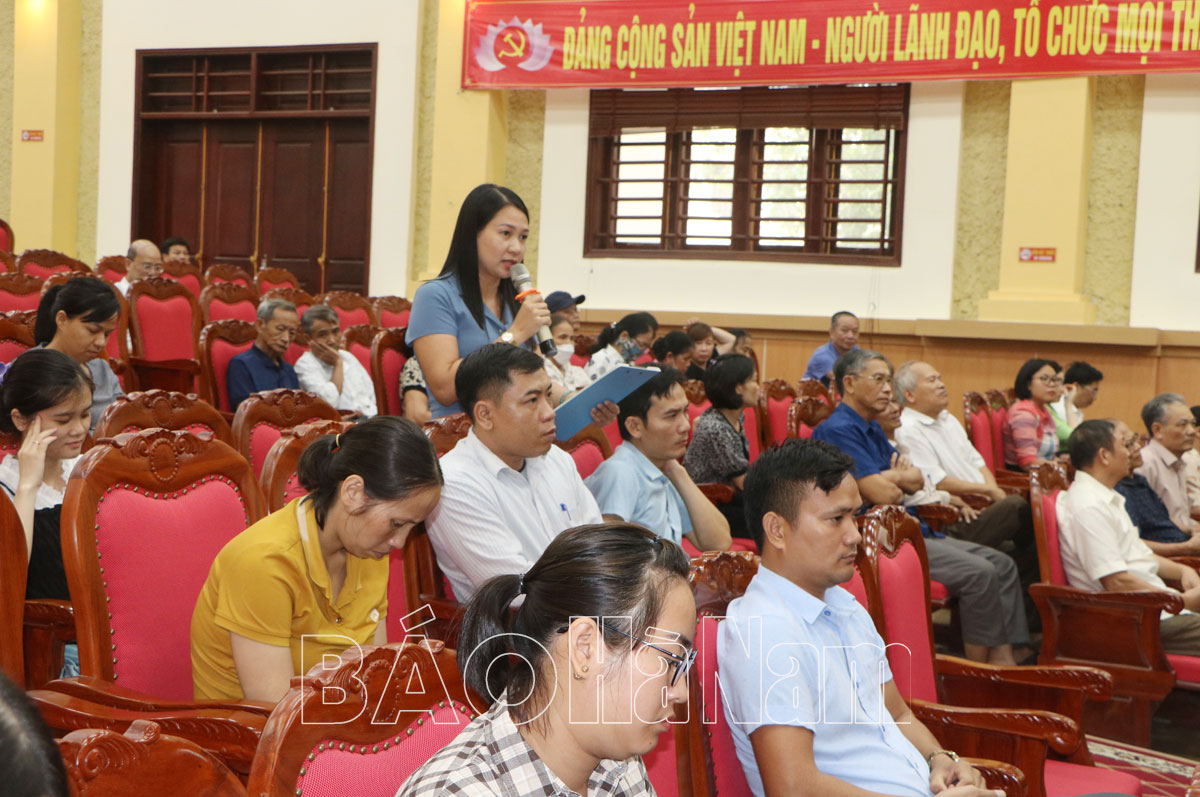Chiều 410 Đoàn ĐBQH tỉnh tiếp xúc cử tri tại huyện Kim Bảng