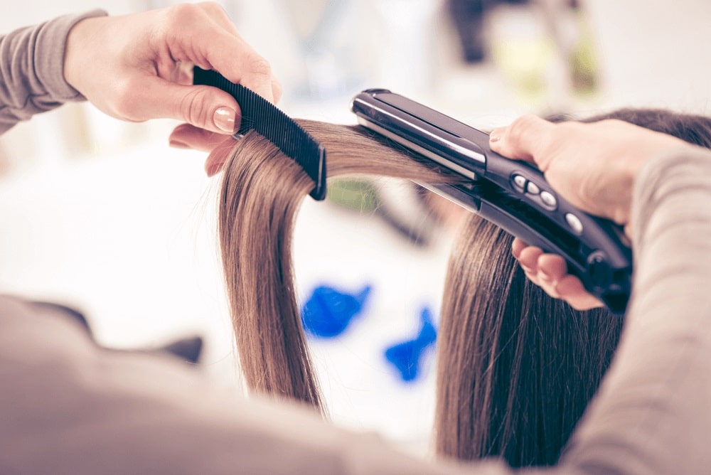 Hóa chất duỗi tóc làm tăng gấp hai lần nguy cơ mắc ung thư tử cung
