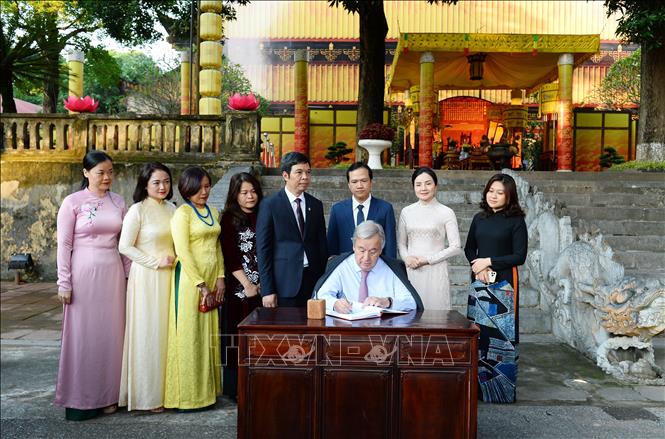 Tổng thư ký Liên hợp quốc thăm các địa danh văn hóa lịch sử biểu tượng của Hà Nội
