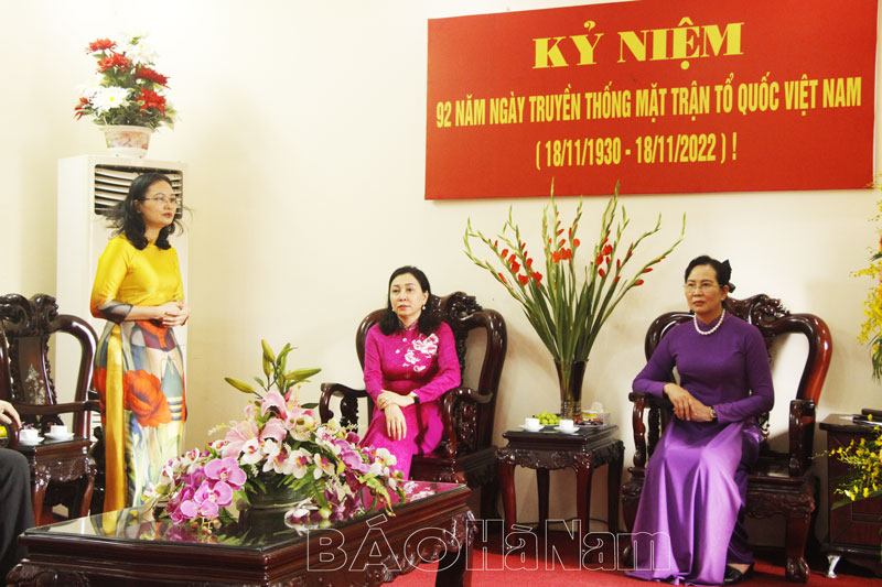 Thường trực Tỉnh ủy chúc mừng Ủy ban MTTQ tỉnh nhân Ngày truyền thống MTTQ Việt Nam