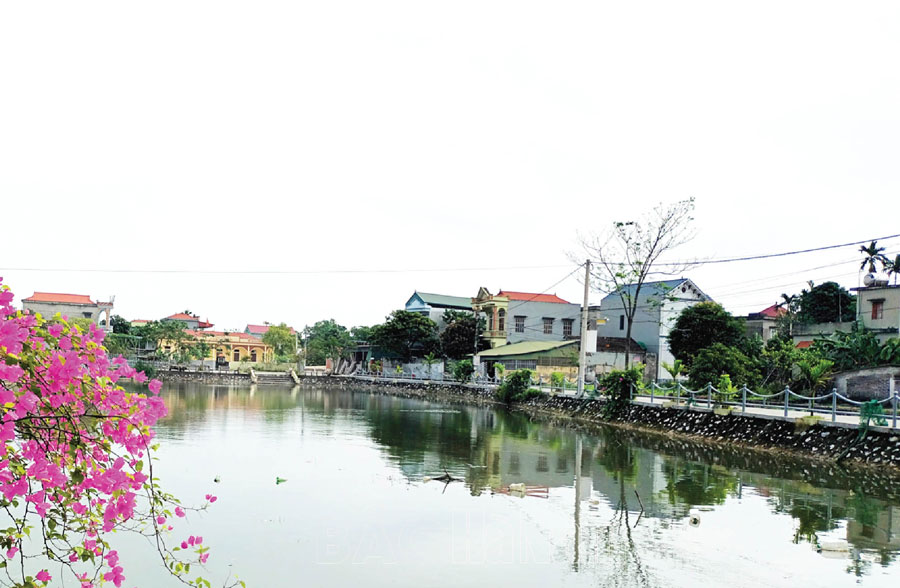 Vui hội làng Nguyễn Trung