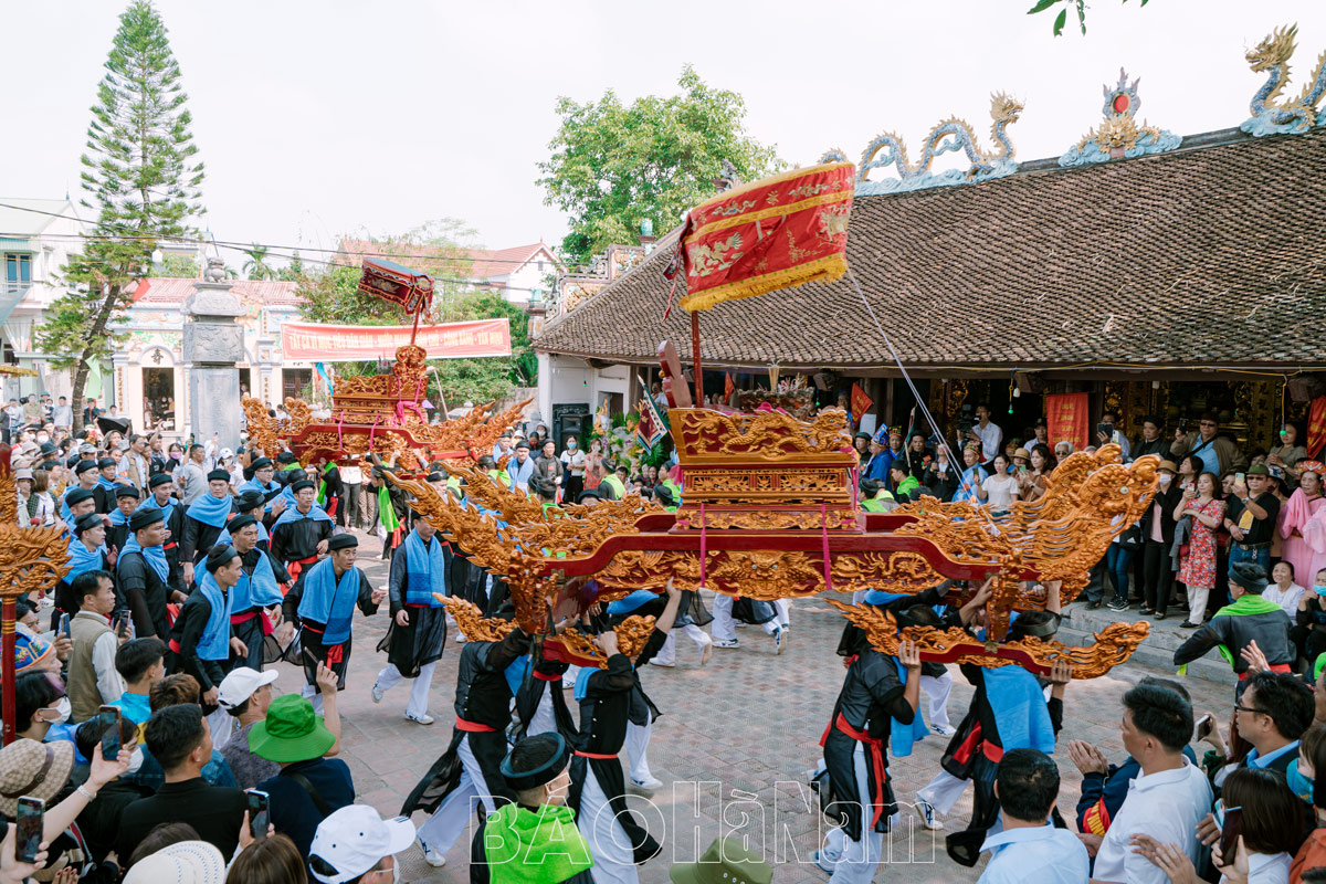 Tưng bừng lễ hội truyền thống đình Công đồng làng An Thái