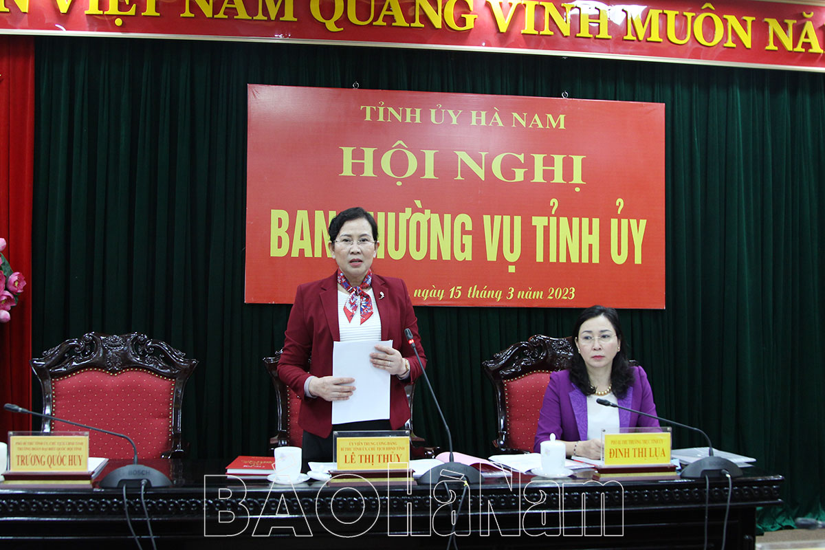 BTV Tỉnh ủy làm việc với BTV Huyên ủy Kim Bảng về kết quả kiểm điểm giữa nhiệm kỳ thực hiện nghị quyết đại hội Đảng các cấp nhiệm kỳ 20202025