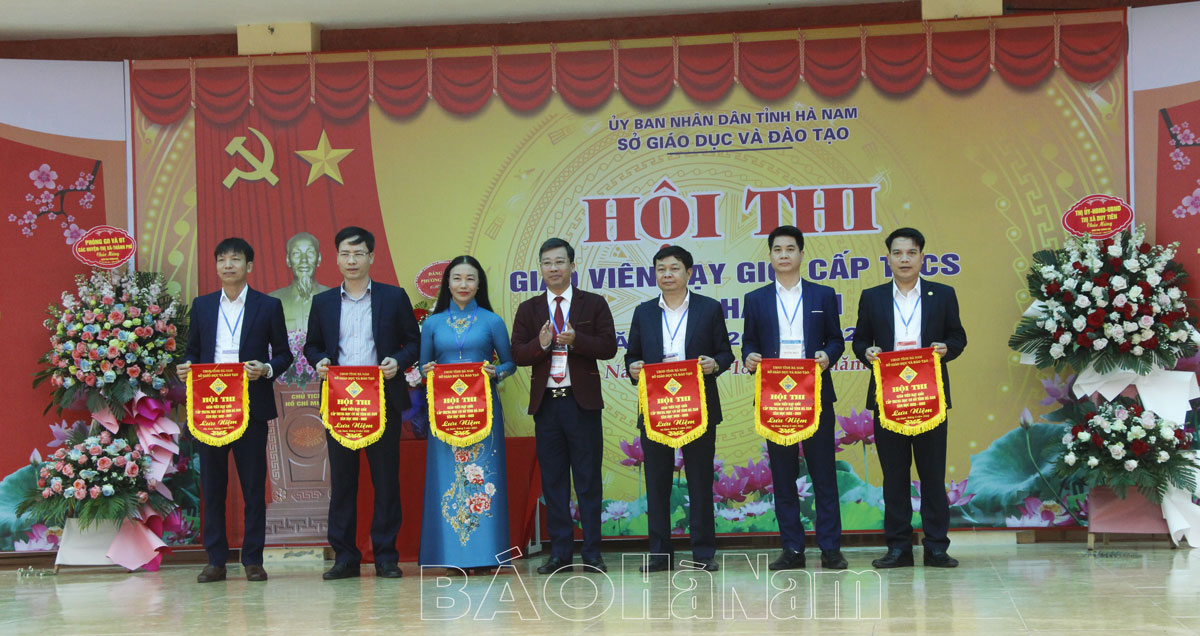 Khai mạc Hội thi Giáo viên dạy giỏi cấp THCS tỉnh Hà Nam năm học 20222023