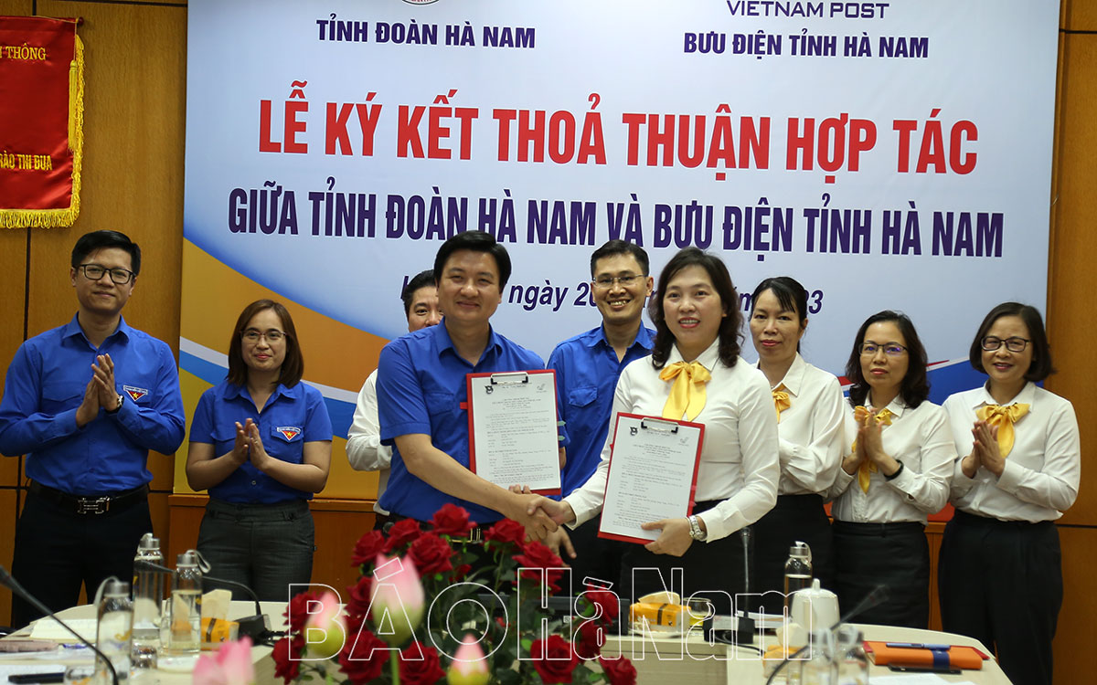 Ký thỏa thuận hợp tác giữa Bưu diện tỉnh và Tỉnh đoàn giai đoạn 2023 – 2026