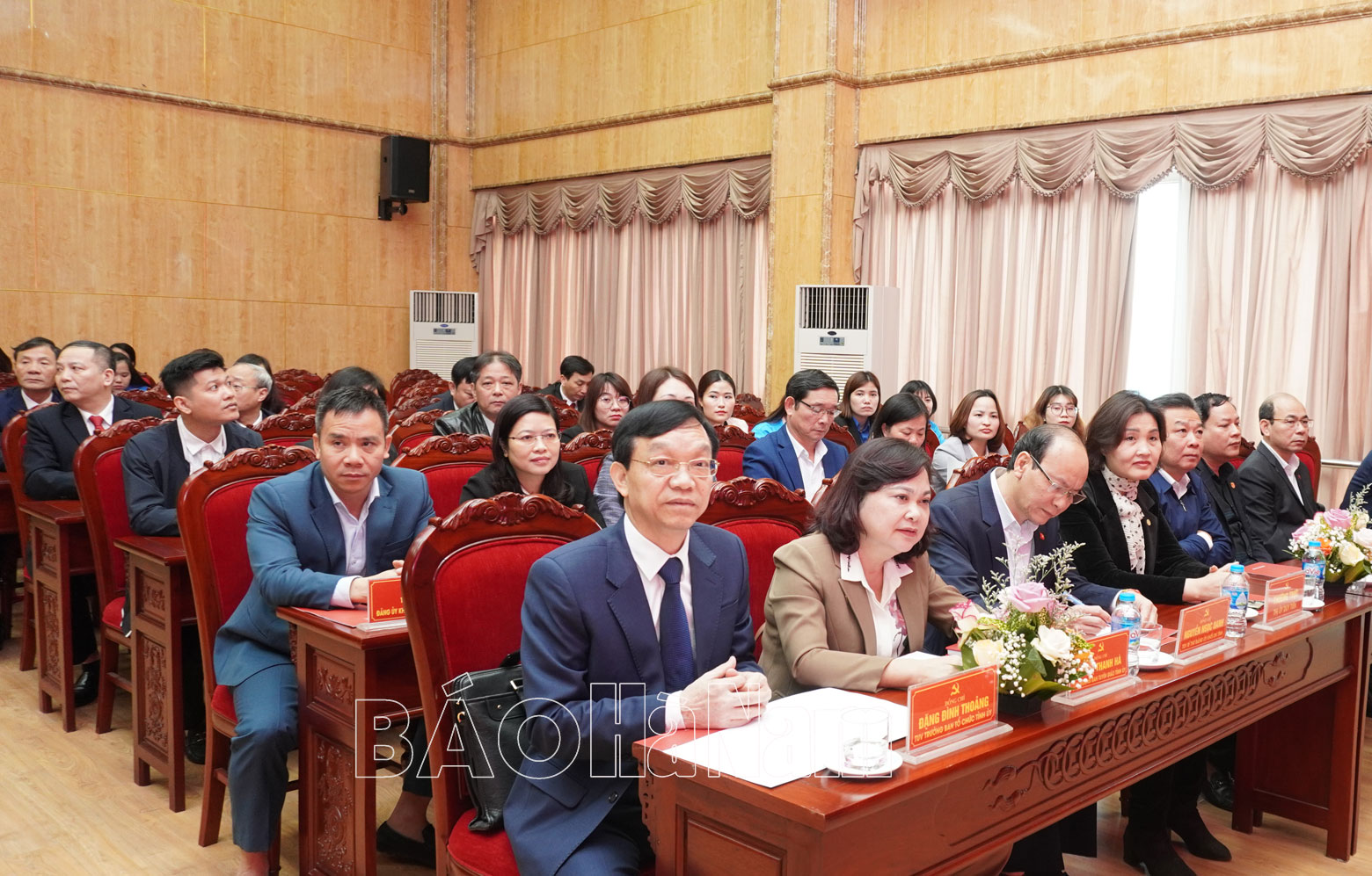 Bàn giao tổ chức Đảng đảng viên các Chi nhánh Agribank trên địa bàn tỉnh về Đảng bộ Agribank Việt Nam