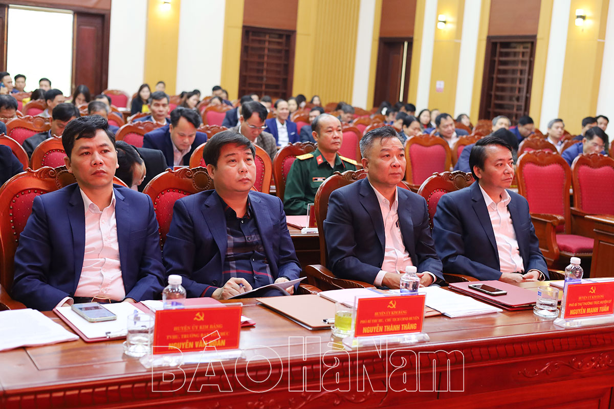 Huyện ủy Kim Bảng kiểm điểm giữa nhiệm kỳ thực hiện Nghị quyết Đại hội Đảng bộ huyện lần thứ XXVI