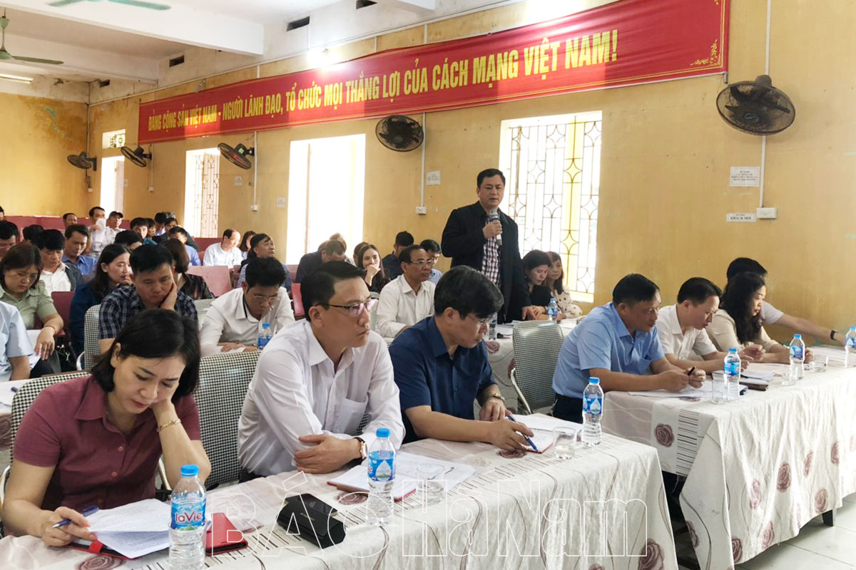 BCĐ xây dựng NTM nâng cao huyện Bình Lục làm việc với BCĐ xây dựng NTM nâng cao xã Bồ Đề về tiến độ thực hiện các tiêu chí xây dựng NTM nâng cao năm 2023
