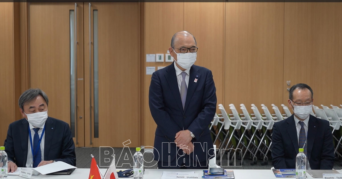 Đồng chí Chủ tịch UBND tỉnh Trương Quốc Huy thăm làm việc tại hội sở chính của tập đoàn Sumi Nhật Bản