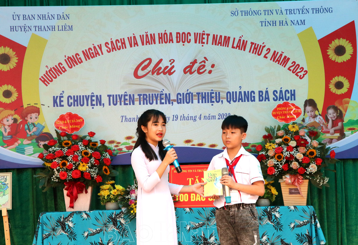 Tôn vinh văn hóa đọc và sách tại trường THCS Thanh Tân