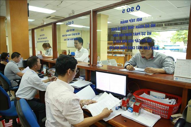 Bộ Tài chính lấy ý kiến về đề xuất giảm 35 khoản phí lệ phí