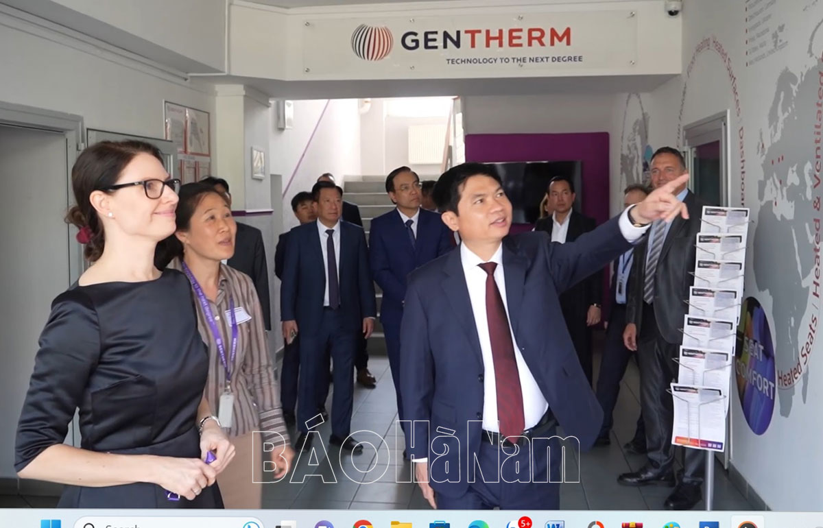 Đoàn công tác của tỉnh thăm làm việc tại trung tâm nghiên cứu phát triển và logictics của Tập đoàn Gentherm