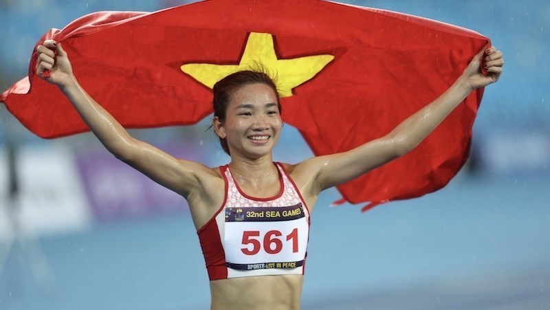 SEA Games 32 Việt Nam vươn lên dẫn đầu bảng tổng sắp huy chương
