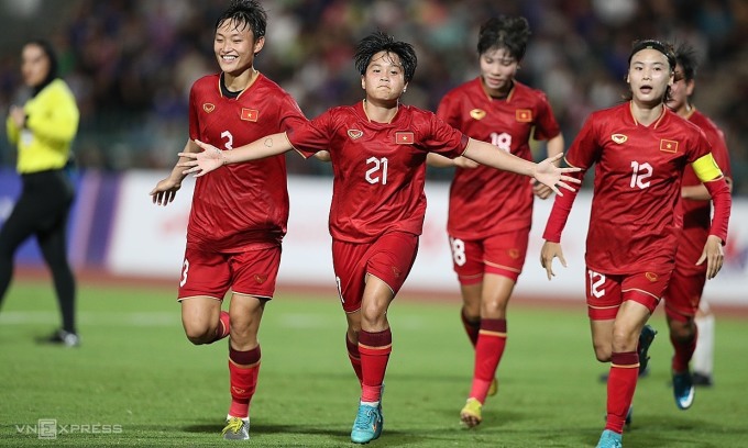 Đại thắng Campuchia tuyển nữ Việt Nam tái ngộ Myanmar ở chung kết