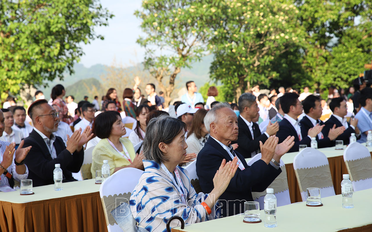 Biểu diễn nghệ thuật truyền thống Nhật Bản tại Khu du lịch Tam Chúc nhân kỷ niệm 50 năm thiết lập quan hệ ngoại giao Việt NamNhật Bản