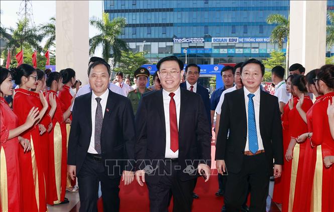 Chủ tịch Quốc hội Vương Đình Huệ dự Hội nghị công bố quy hoạch tỉnh và xúc tiến thương mại vào Hà Tĩnh