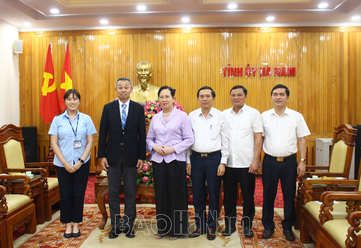 Thường trực Tỉnh ủy làm việc với Tổng Giám đốc Công ty TNHH Hệ thống dây dẫn Sumi Việt Nam